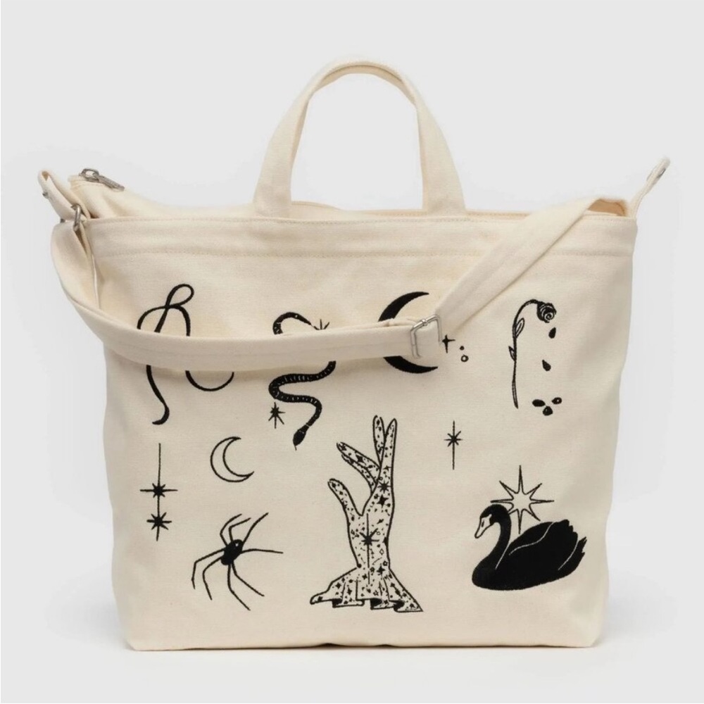 Baggu Horizontal Zip Duck Bag in Embroidered Ballet Icons - EUC